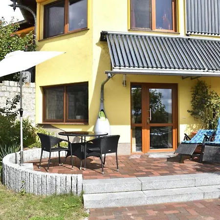 Sternhaus Nr.1 *